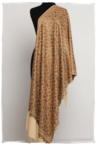 The Célébration Fabuleuse Gold Shawl