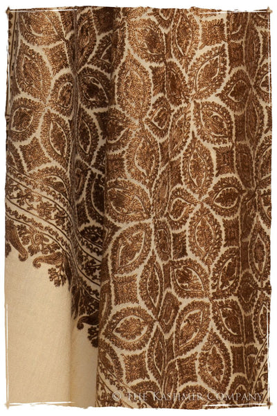 The Célébration Fabuleuse Gold Shawl