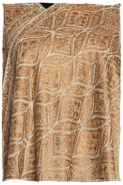 The Célébration Fabuleuse Gold Shawl