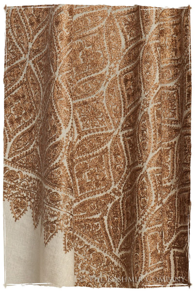 The Célébration Fabuleuse Gold Shawl