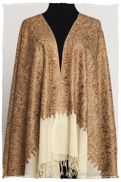 The Célébration Fabuleuse Gold Paisley Shawl