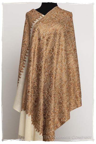 The Célébration Fabuleuse Gold Paisley Shawl