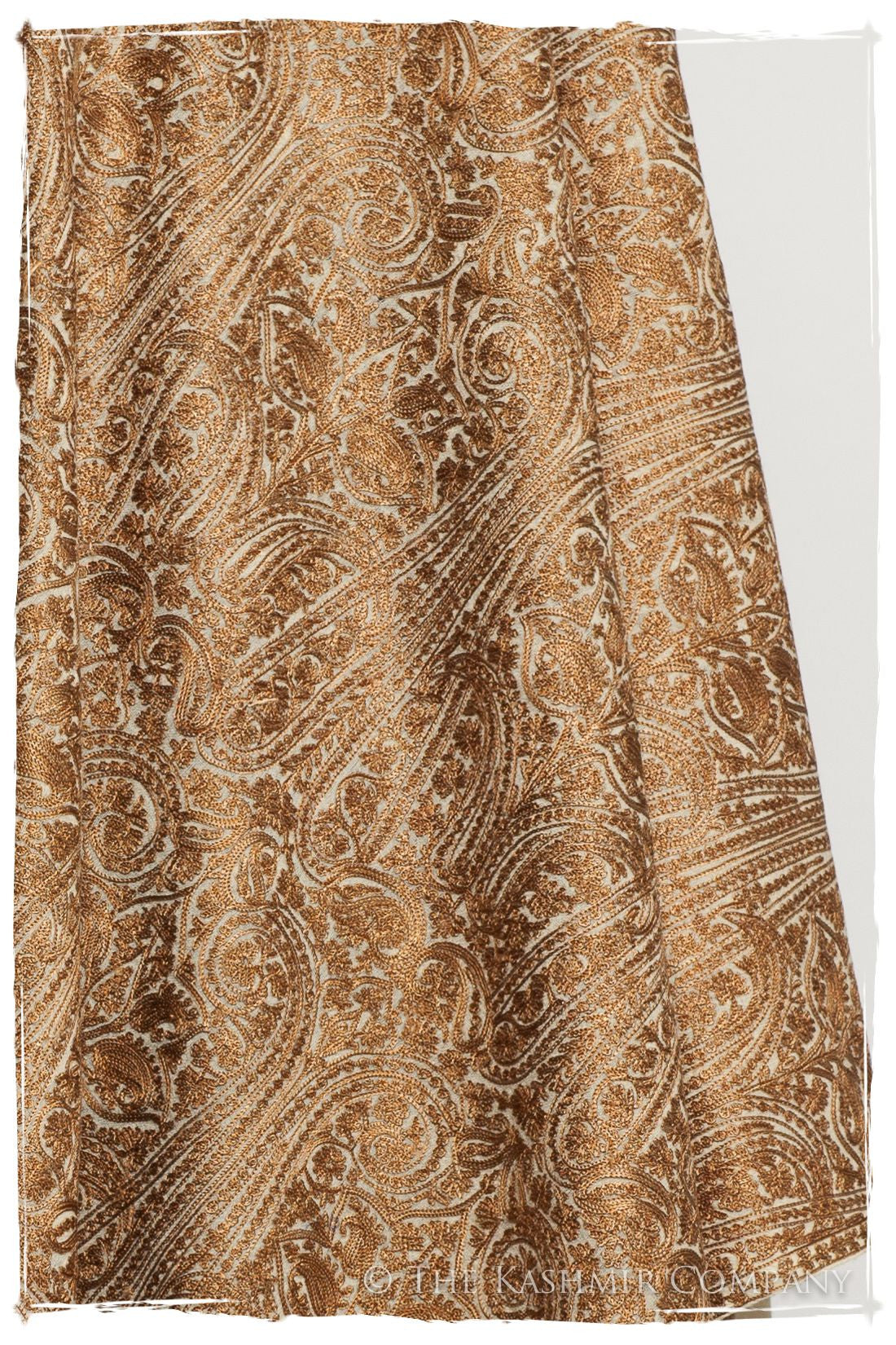 The Célébration Fabuleuse Gold Paisley Shawl