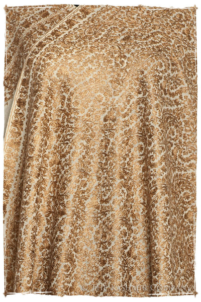 The Célébration Fabuleuse Gold Shawl