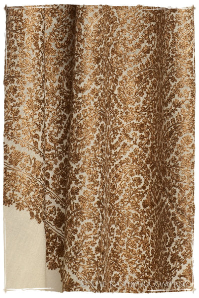 The Célébration Fabuleuse Gold Shawl