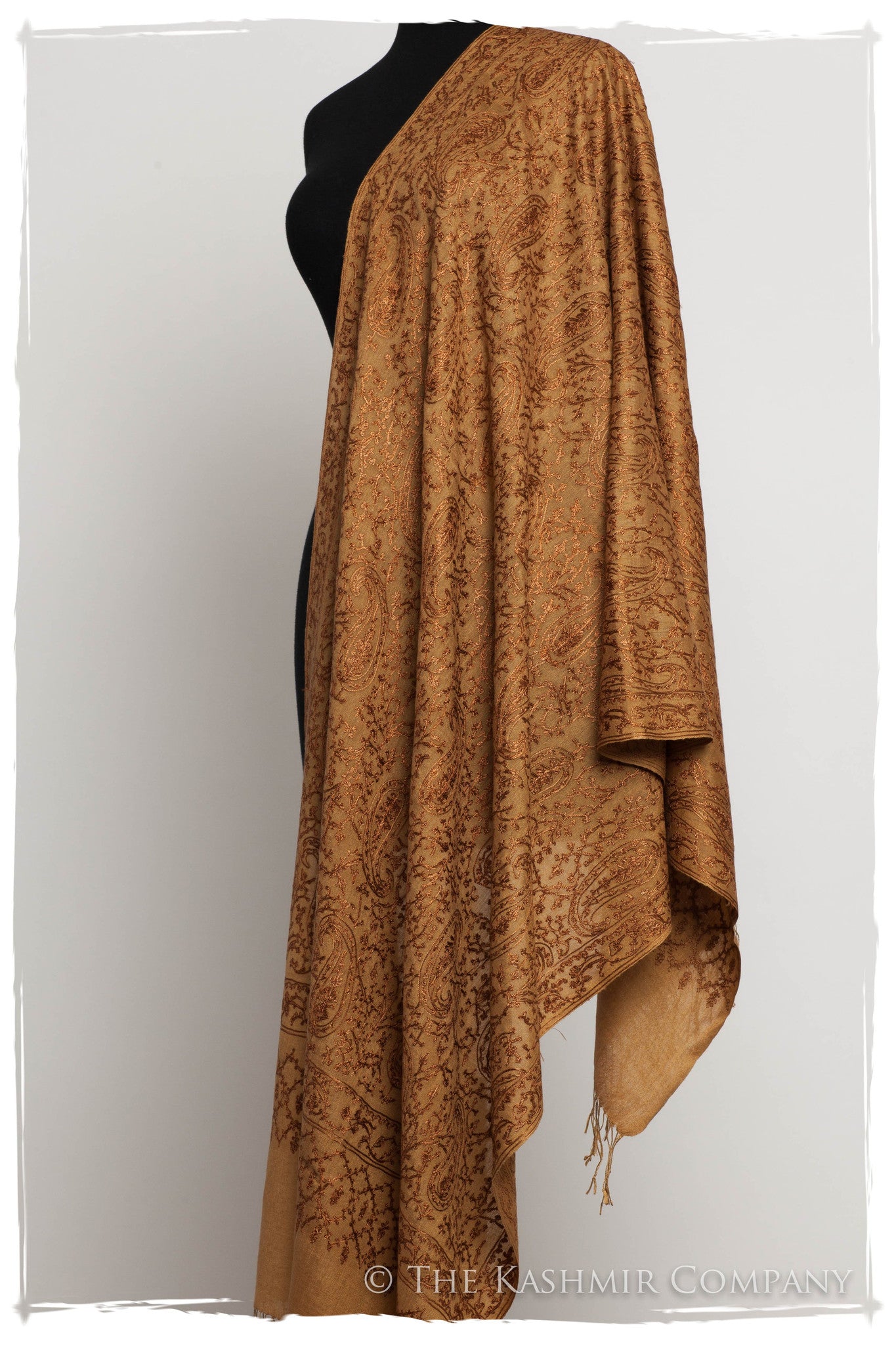 The Célébration Fabuleuse Cuivre Foncé Shawl