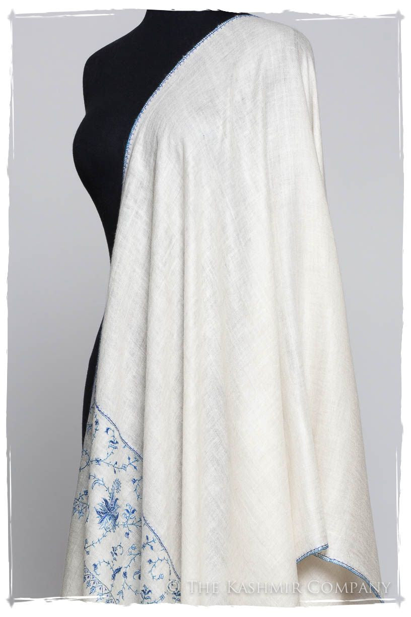 Jardin Bleu Frontière Ivoire L'amour Soft Cashmere Scarf/Shawl