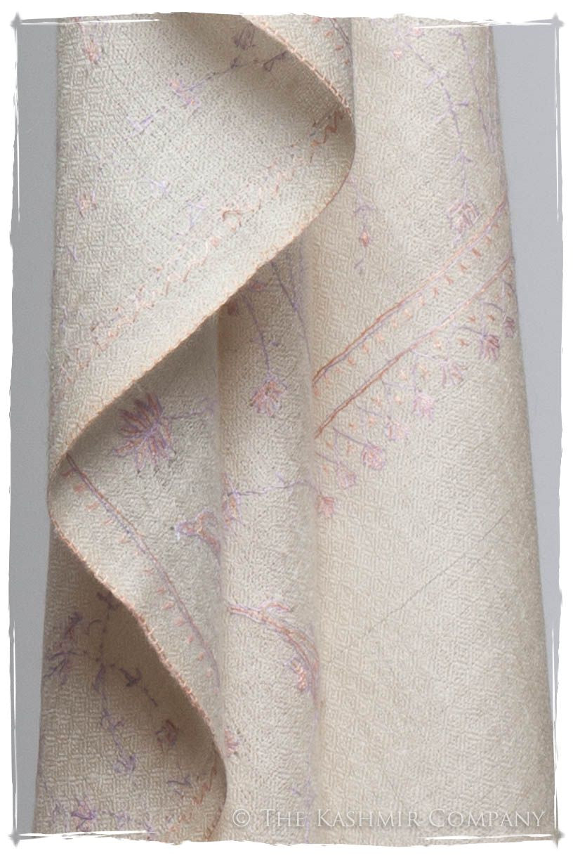 Joyaux de Lilac Paisley L'amour Soft Cashmere Scarf/Shawl