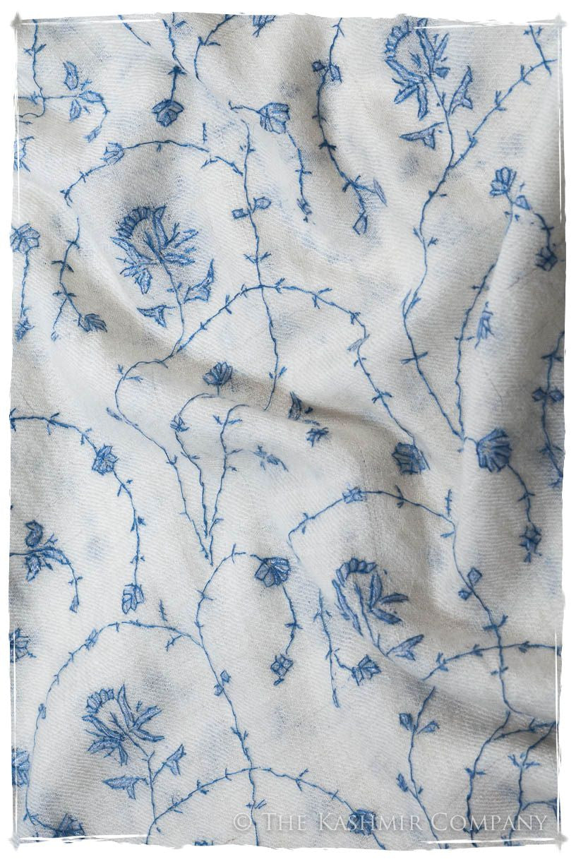 Sapphire Bleu Bijou Jardin L'amour Soft Cashmere Scarf/Shawl