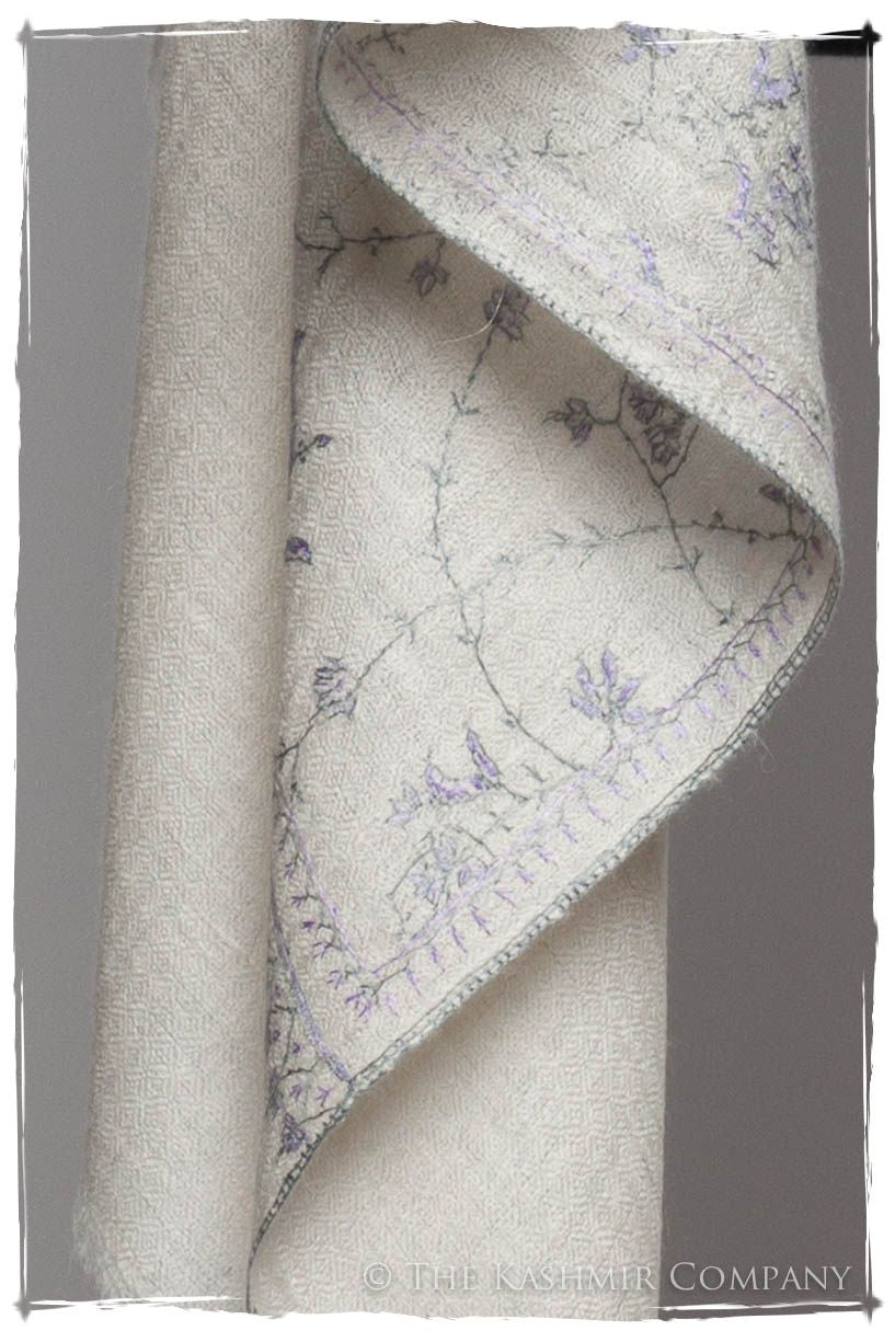 Joyau Lilac Glacée Jardin L'amour Soft Cashmere Scarf/Shawl