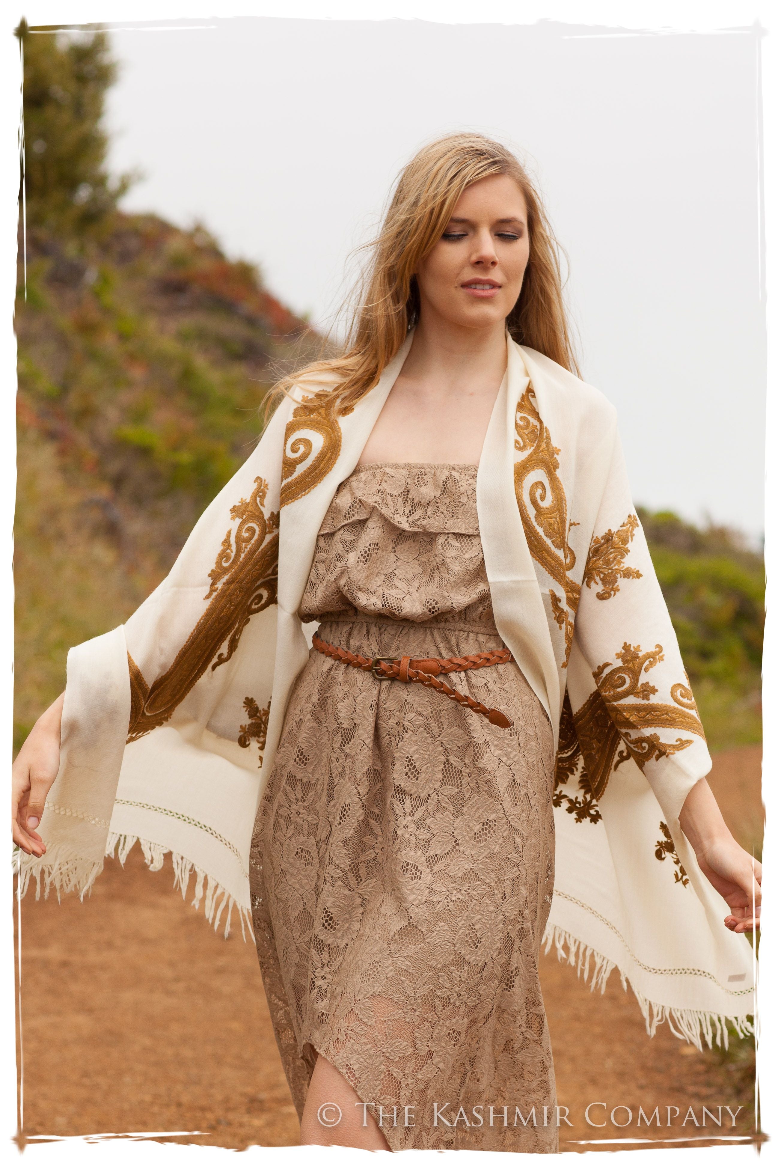 Regal Paisley Oro Verte Shawl