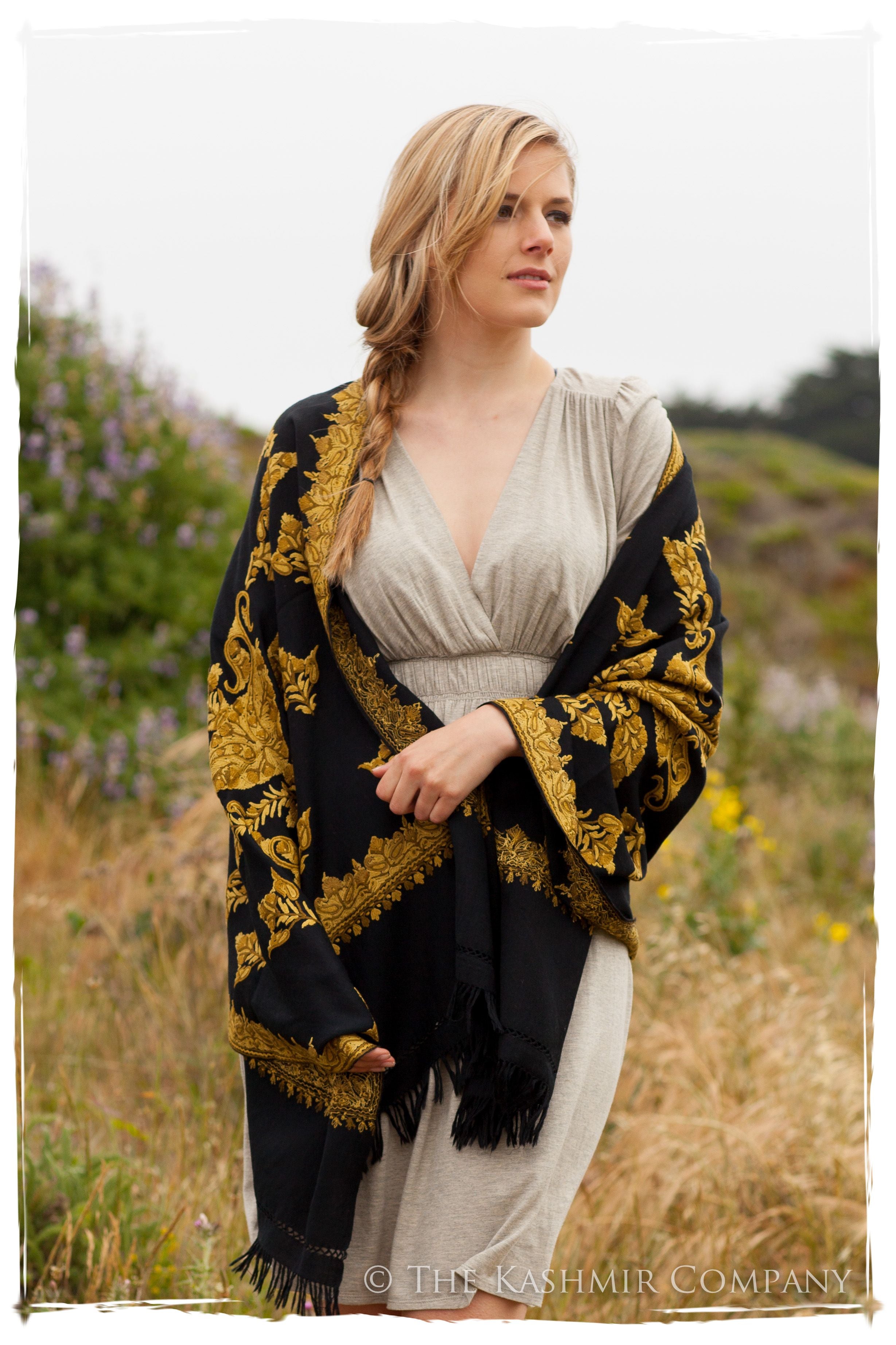 Frontiere des Feuilles Oro Shawl