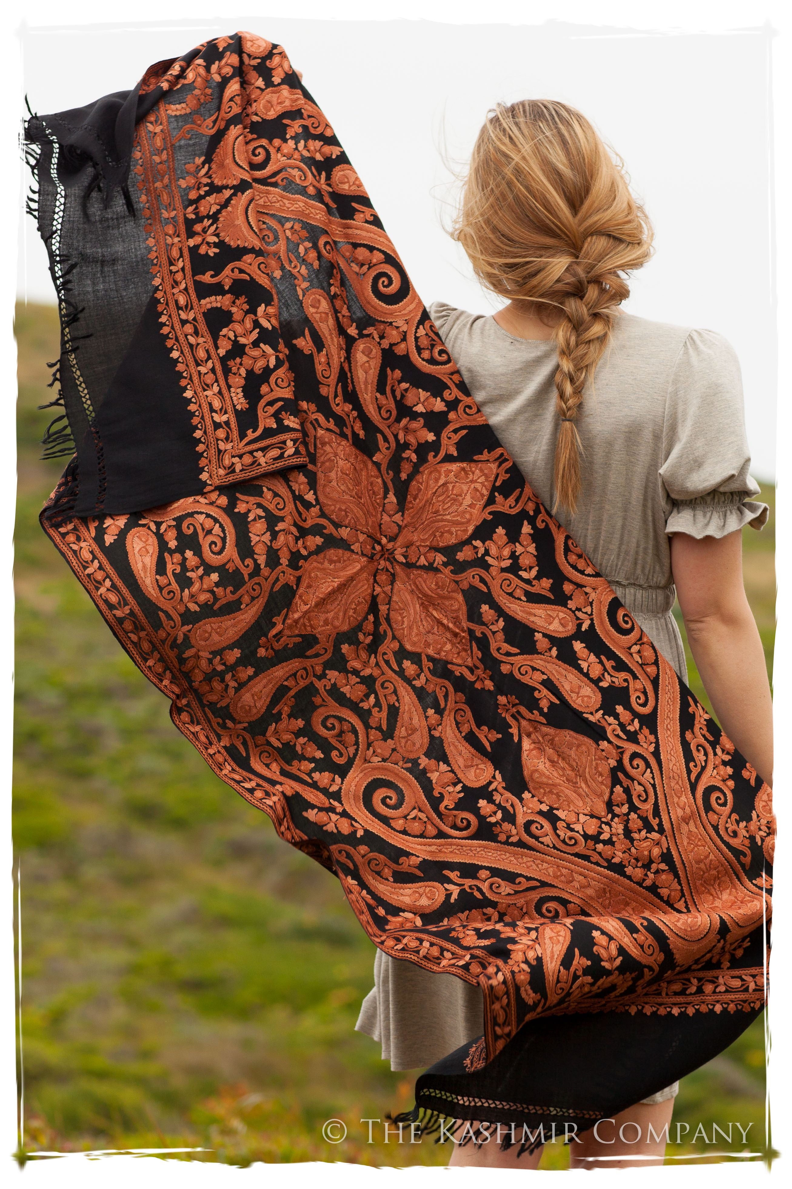 Rococo Cuivre Français Palais Antiquaires Shawl
