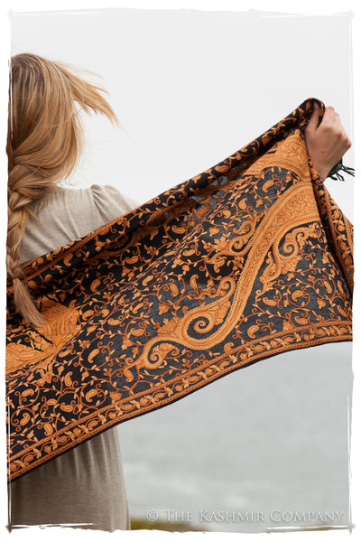 Oro de Californie Royale Paisley Shawl