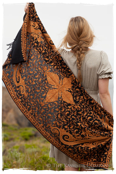 Oro de Californie Royale Paisley Shawl