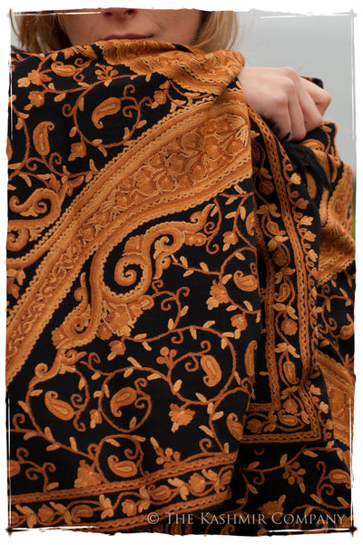 Oro de Californie Royale Paisley Shawl