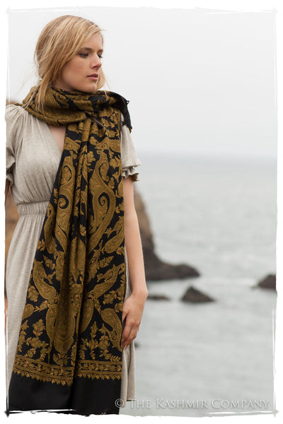 Rococo Mousse de Napa Palais Antiquaires Shawl