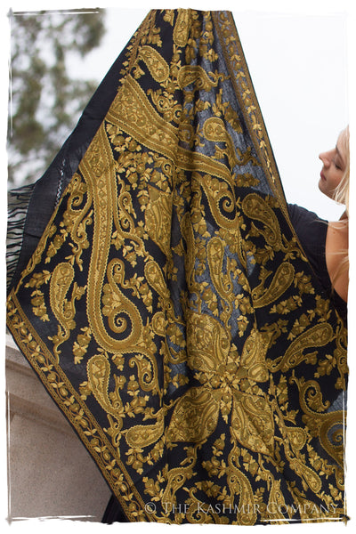 Rococo Vert Palais Antiquaires Shawl