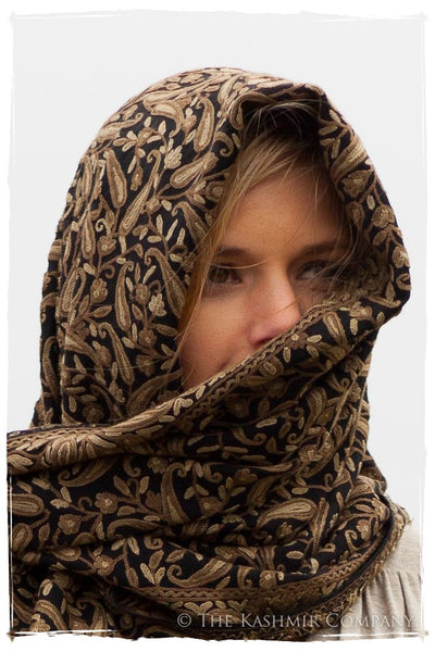 Le Chateau Cyprès Paisley Shawl