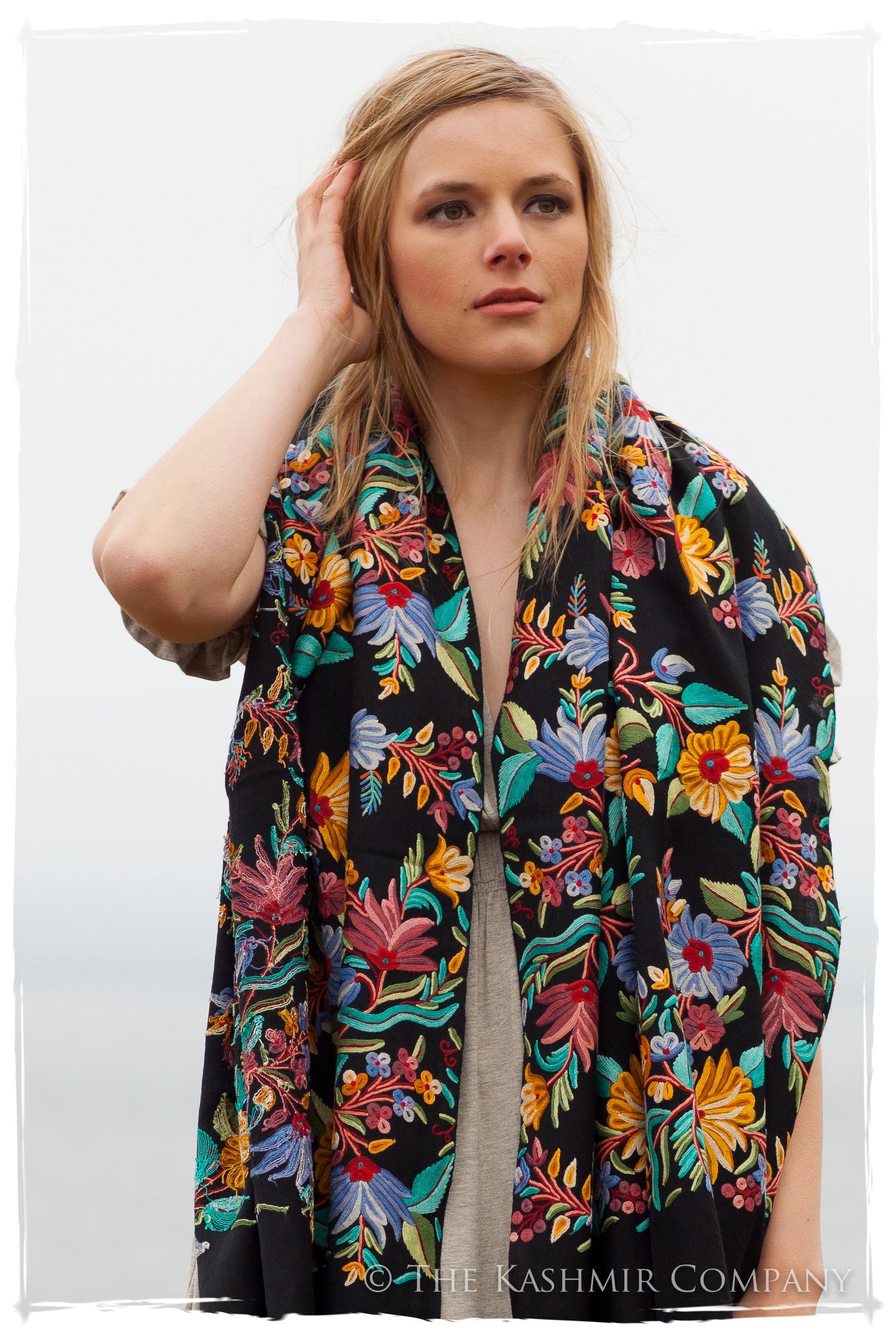 Romance Jardin d'Eden Antiquaires Shawl