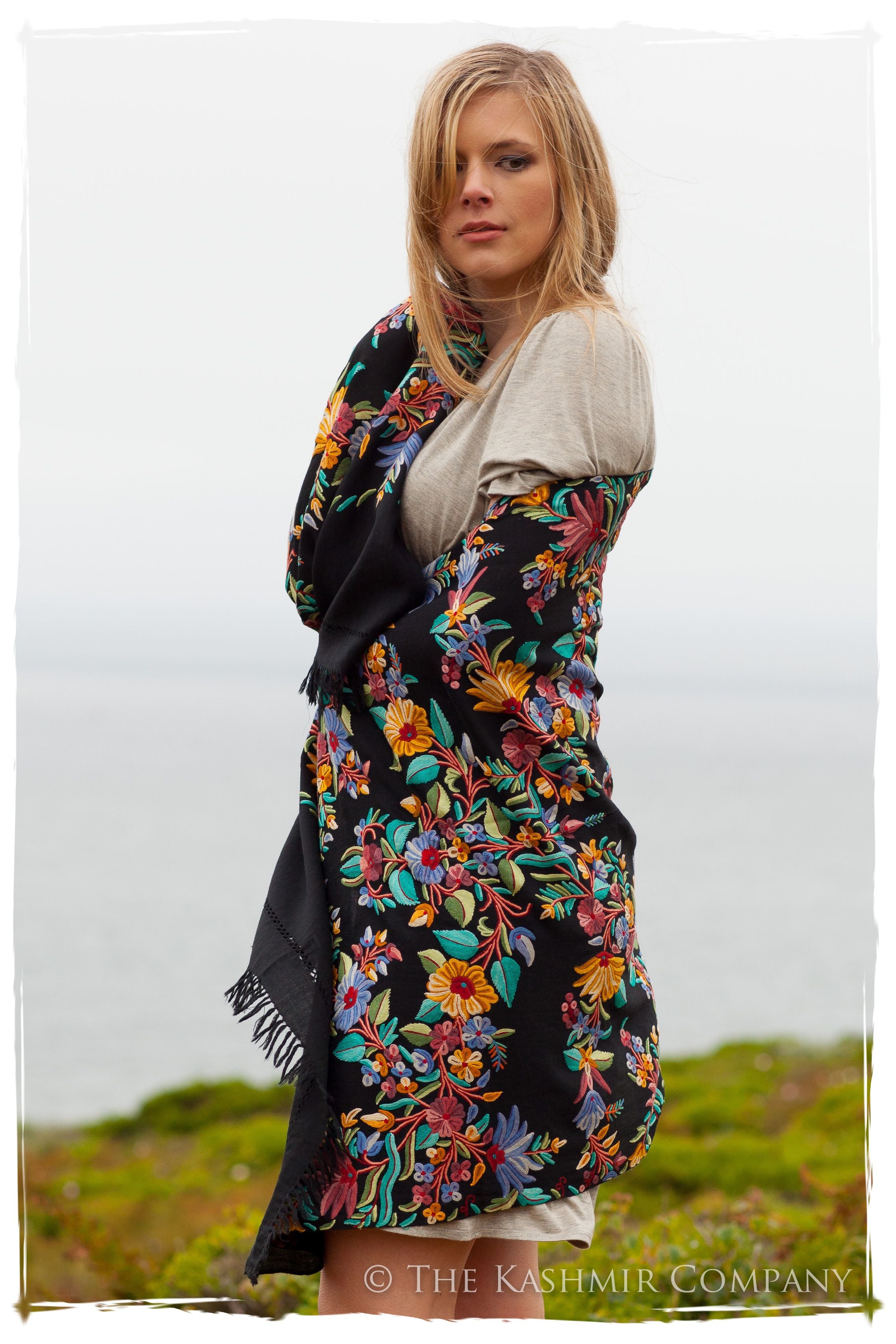 Romance Jardin d'Eden Antiquaires Shawl