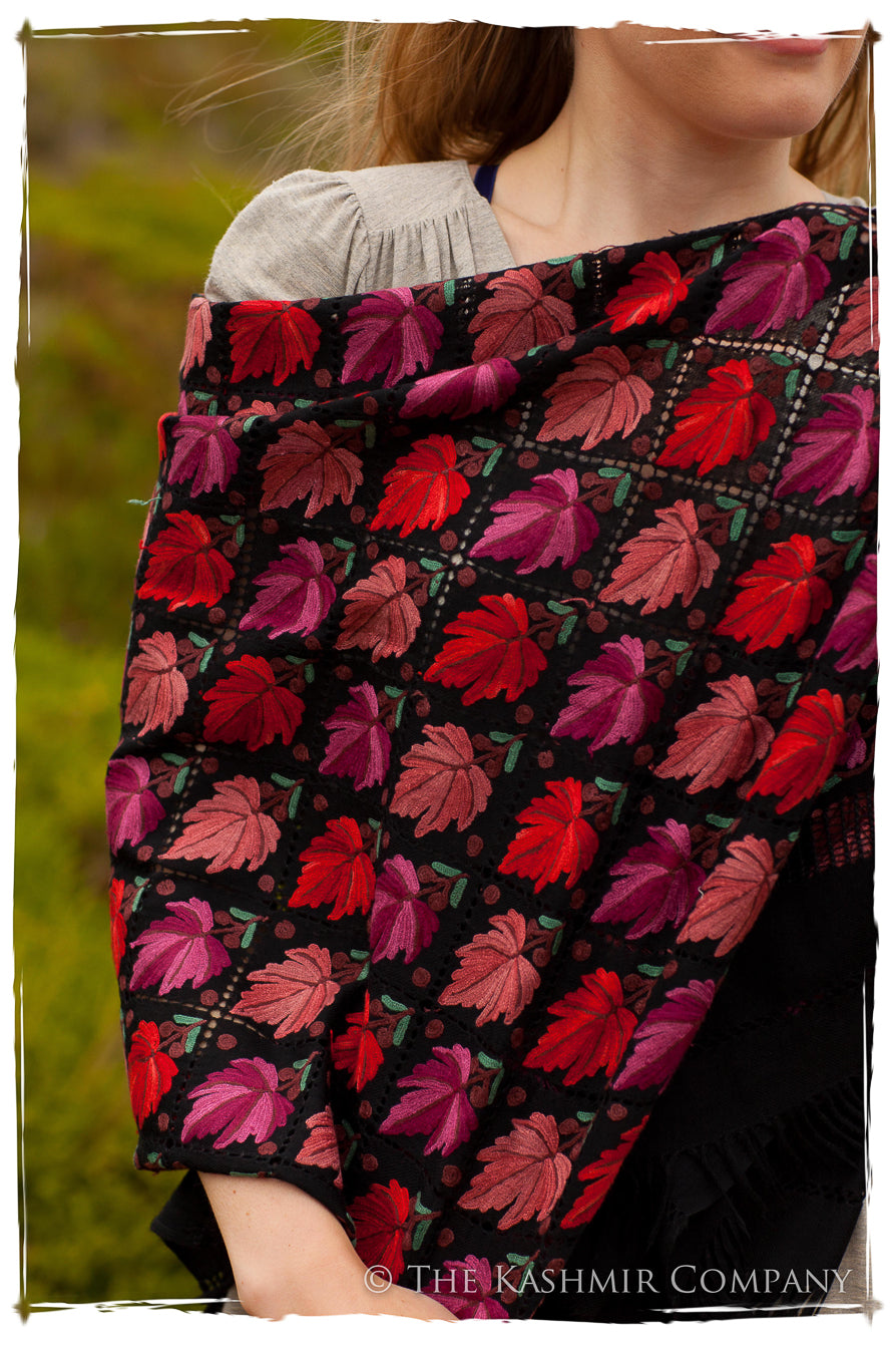 Les Nouvelles Fil Dessiné Française Maple Noir Shawl