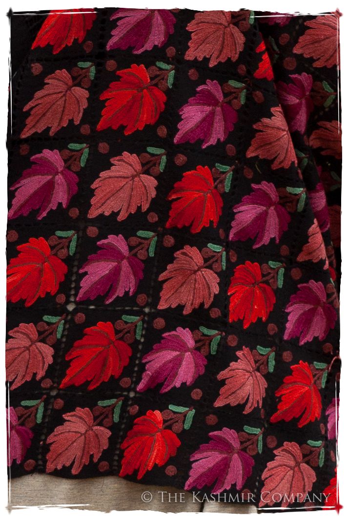 Les Nouvelles Fil Dessiné Française Maple Noir Shawl