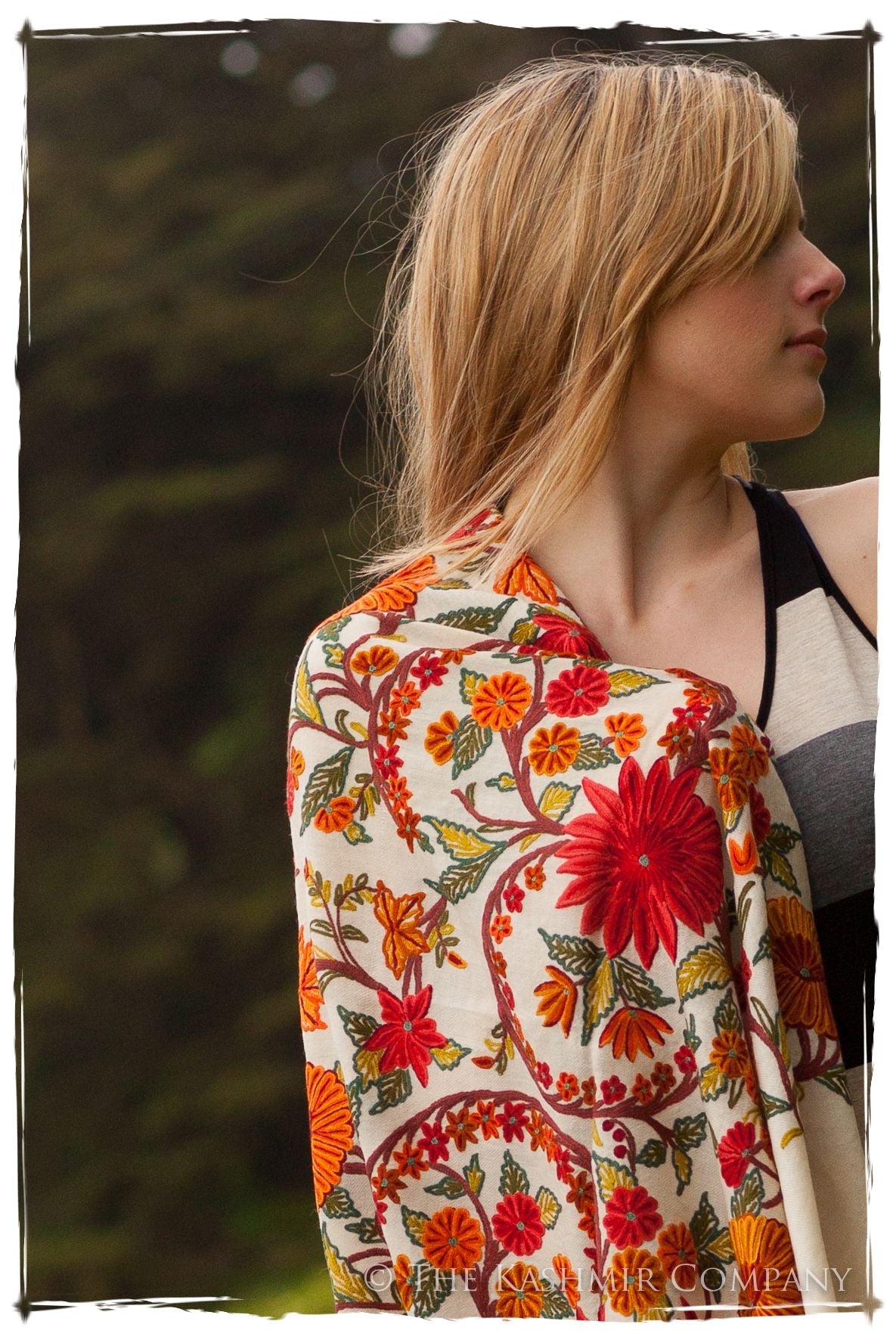 Fleurs du Soleil Contour Ivoire Renoirs Dream Shawl