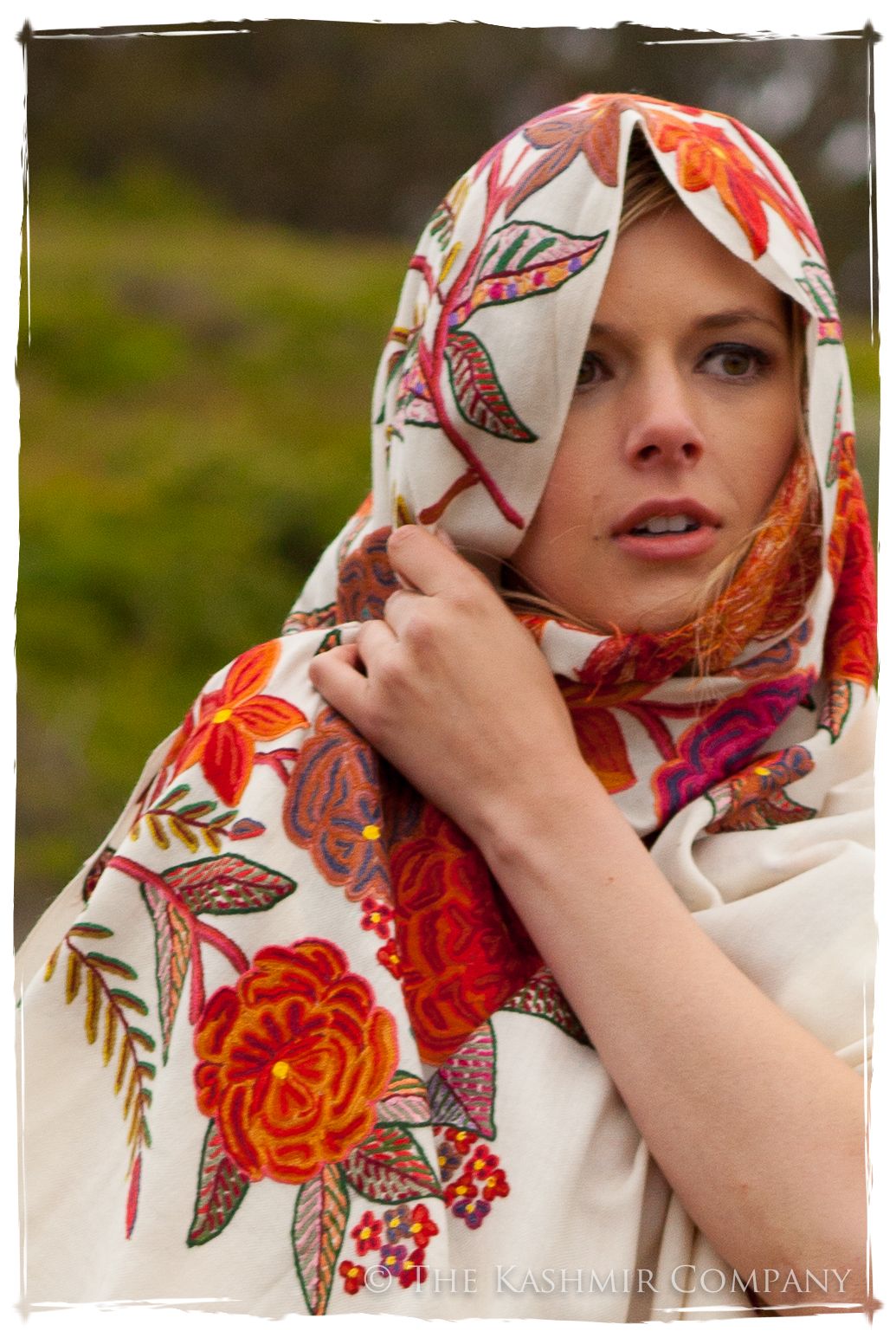 Nouvelle Soirée Rio Garnet Ivory Shawl