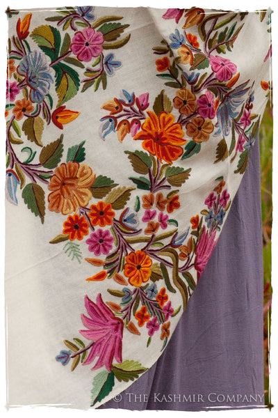 Romance Jardin de Paris Antiquaires Shawl