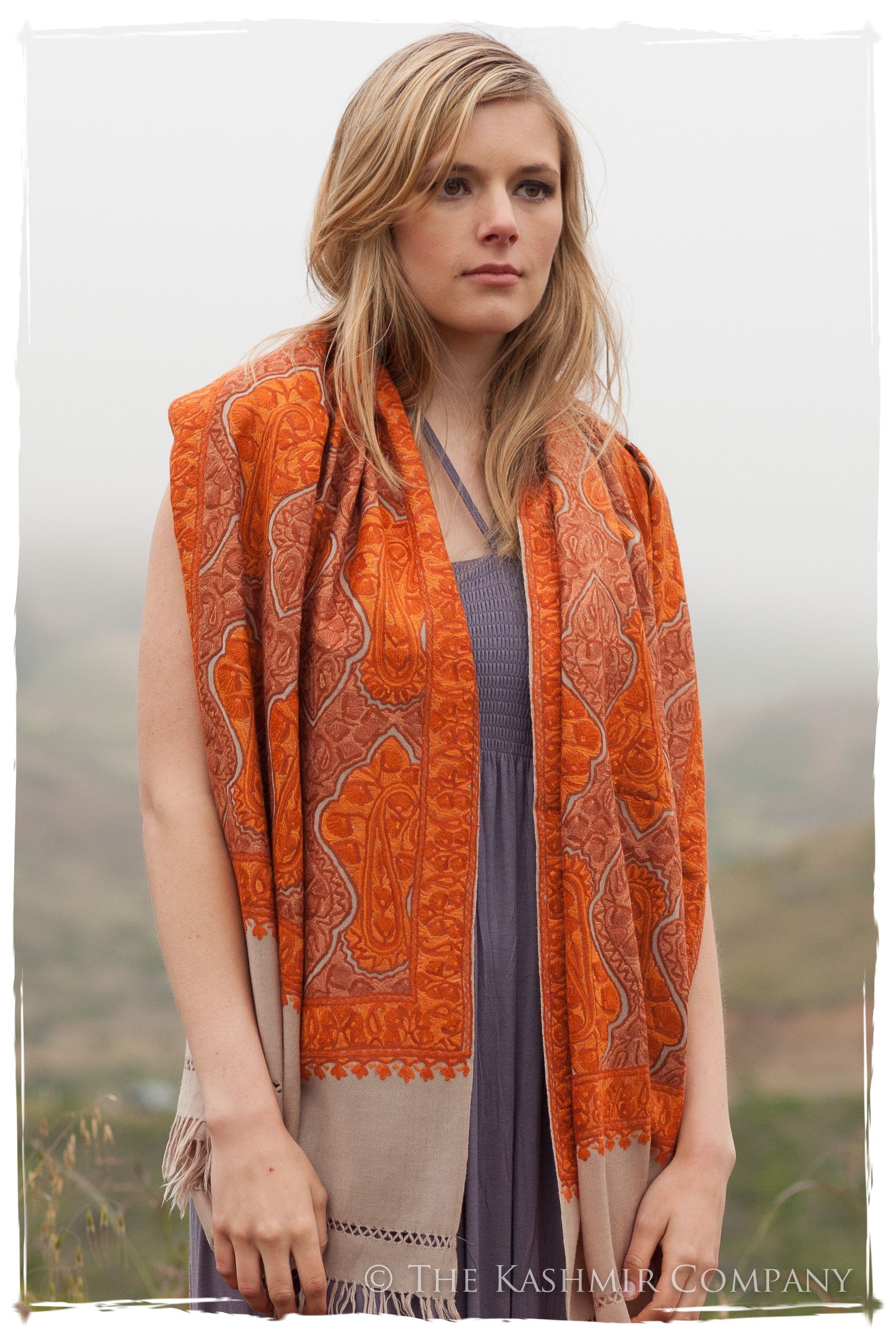 Les Déserts de l'Alhambra Antiquaires Shawl