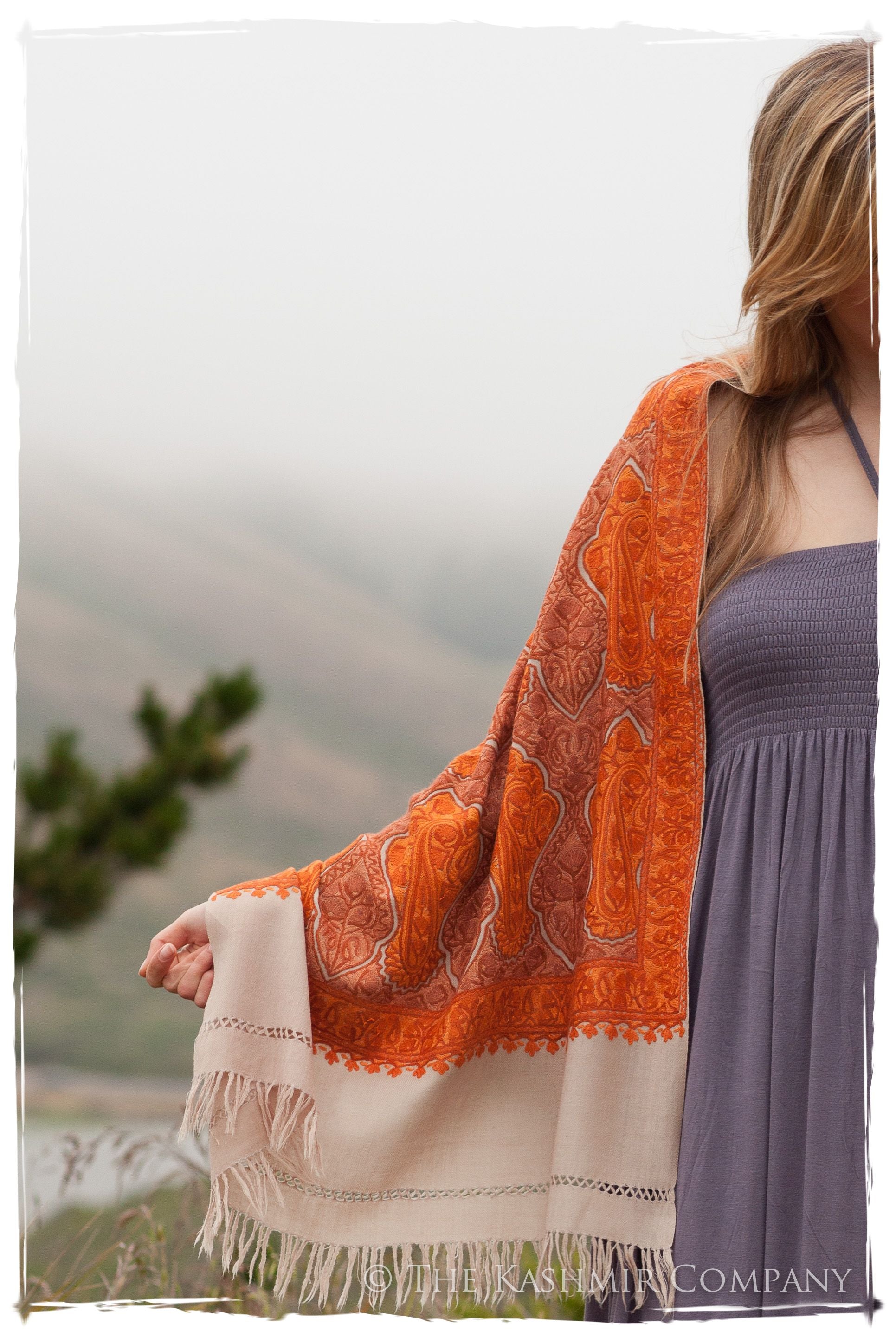 Les Déserts de l'Alhambra Antiquaires Shawl