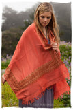 Trois Frontière Rose de Porcelaine Mascarade Shawl