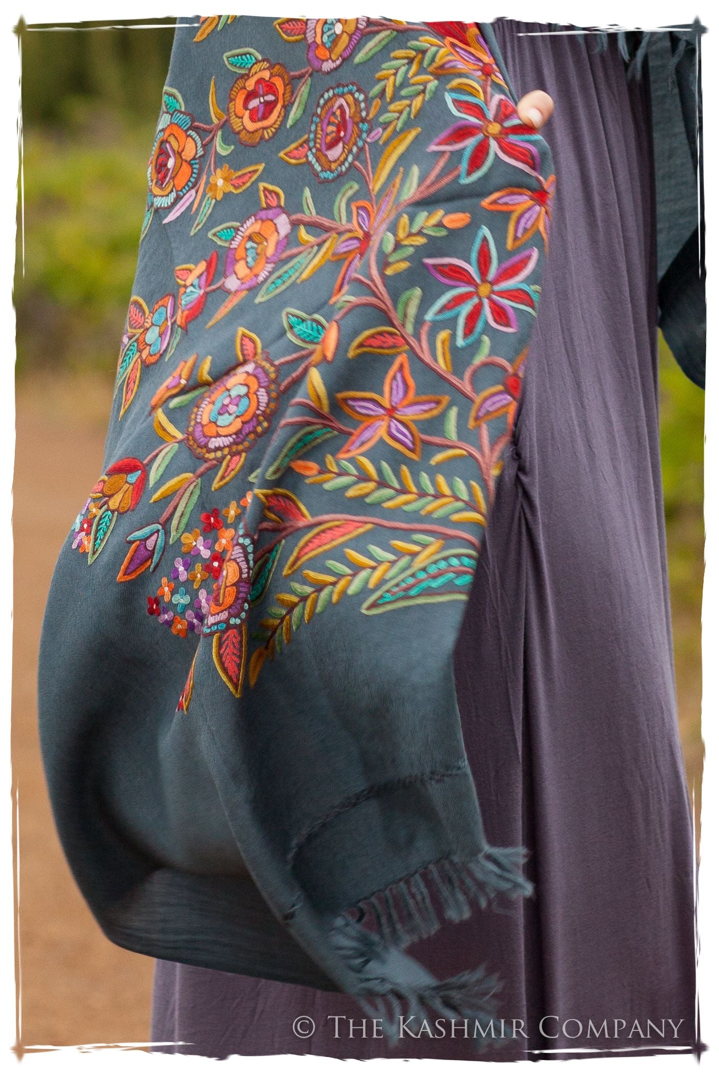Nouvelle Soirée Nightshadow Bleu Ivory Shawl