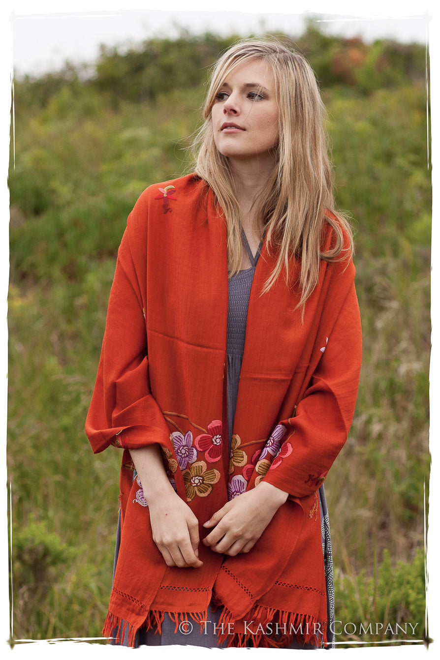 Je Ne Sais Quoi Emberglow Shawl