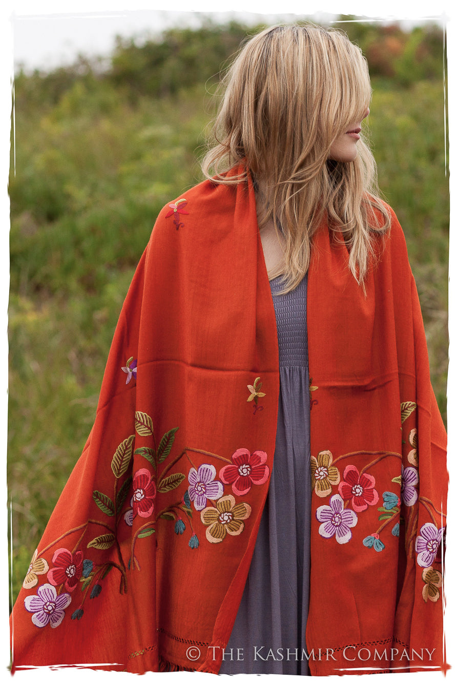 Je Ne Sais Quoi Emberglow Shawl