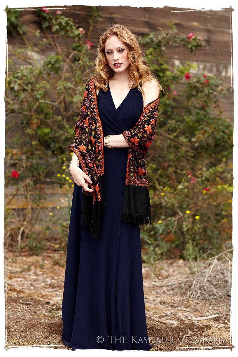 Feuilles de Vigne Noir Shawl