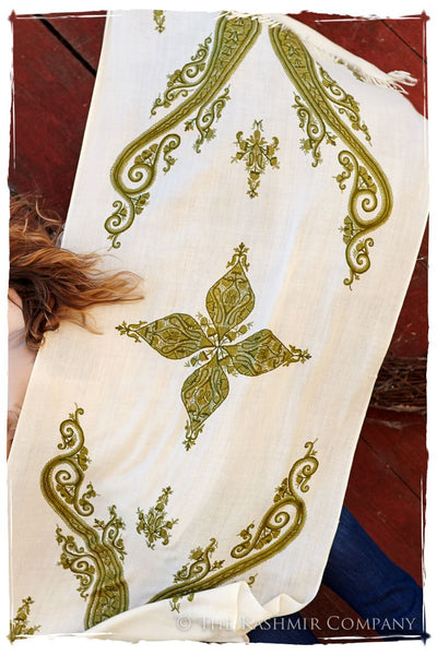 Regal Paisley Fougere Verte Shawl