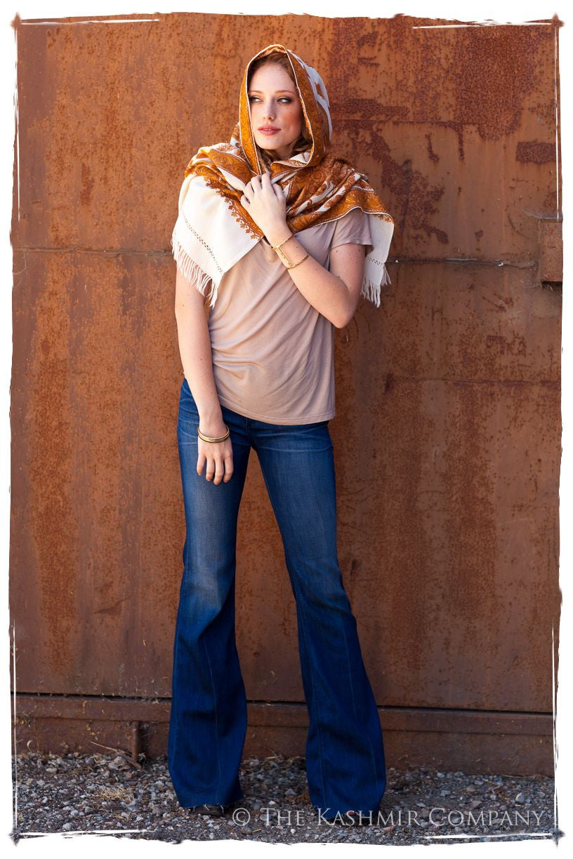 Jardin de Oro Paisley Shawl
