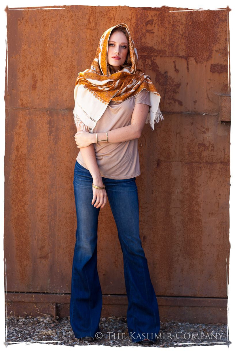 Jardin de Oro Paisley Shawl