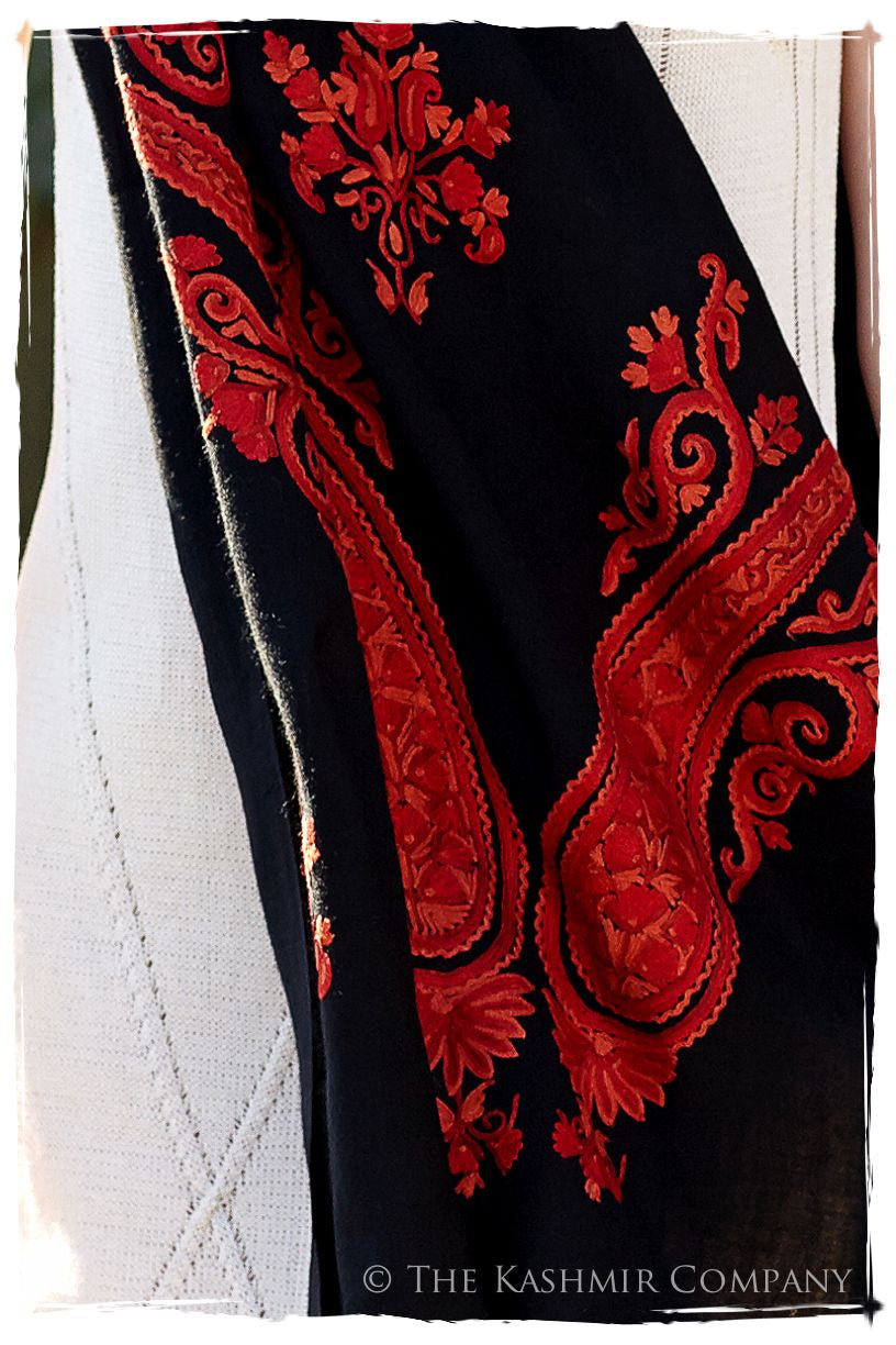 Rouge de Paisley Shawl