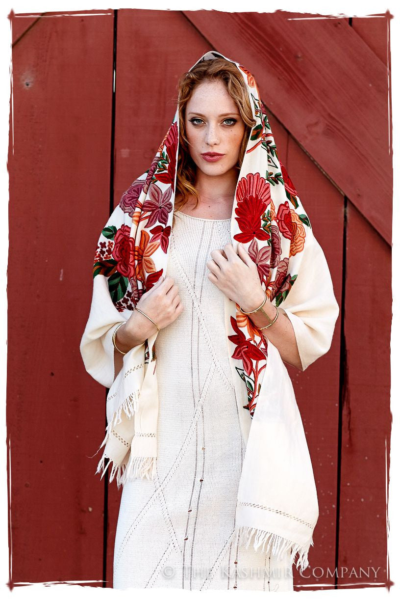 Nouvelle Soiree Pompei Ivory Shawl