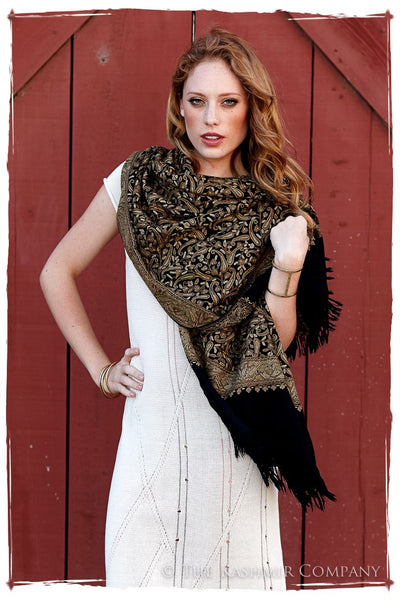 Prairie Francais Sage Paisley Shawl