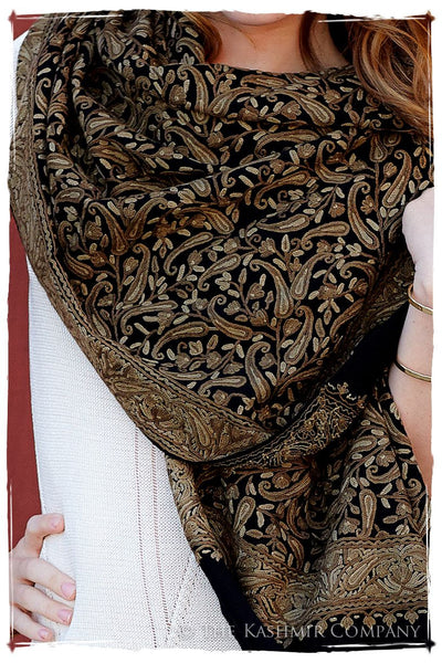 Prairie Francais Sage Paisley Shawl