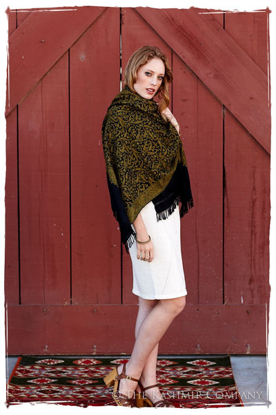 Prairie Francais Vert Paisley Shawl