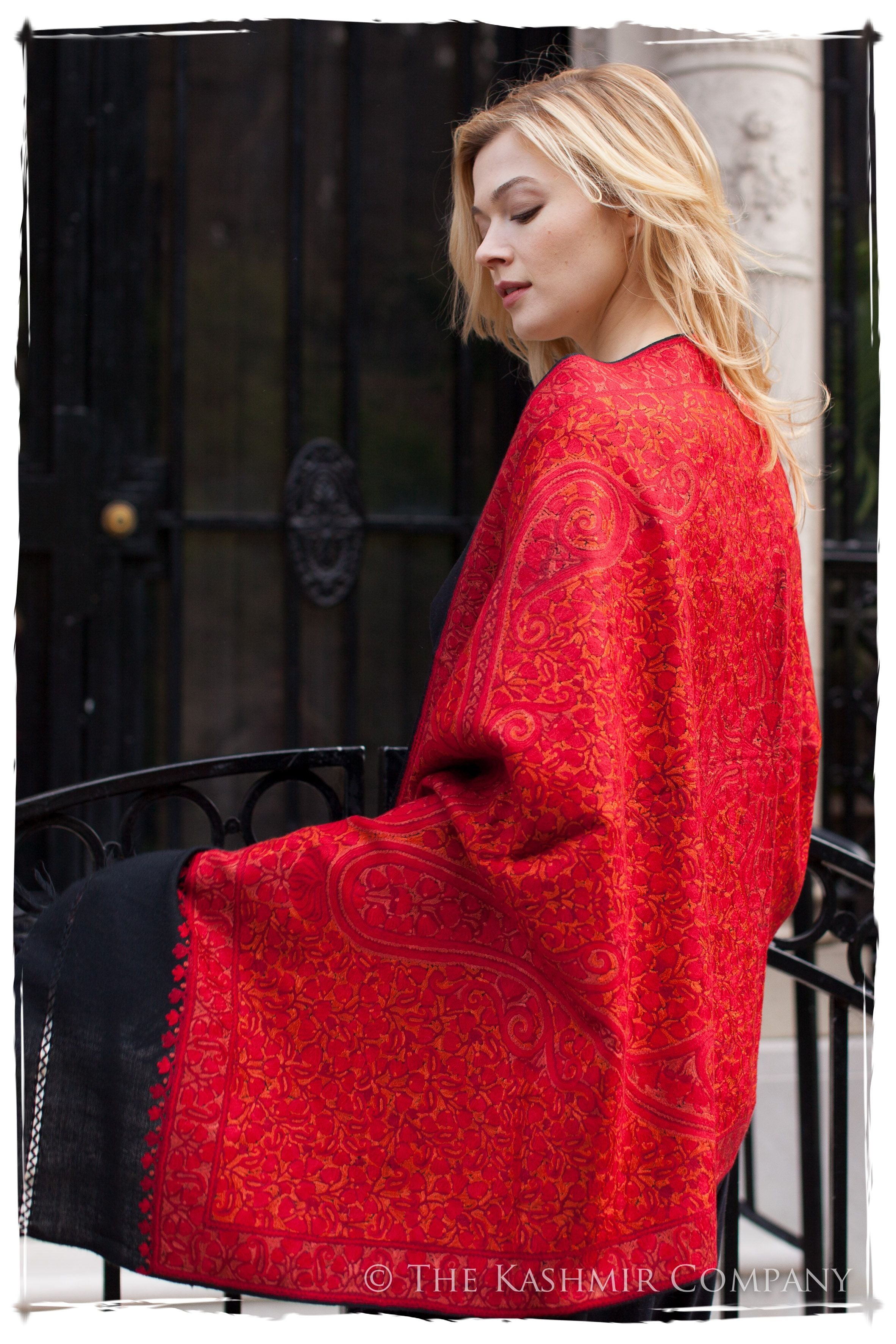 Rubis Rouge Joyaux Trésor Paisley Antiquaires Shawl