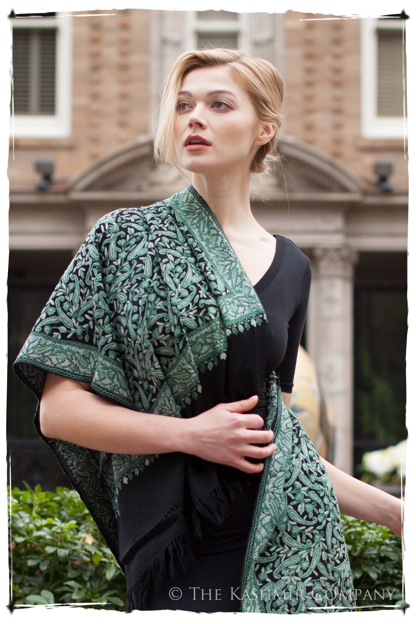 émeraude Joyaux Trésor Paisley Antiquaires Shawl