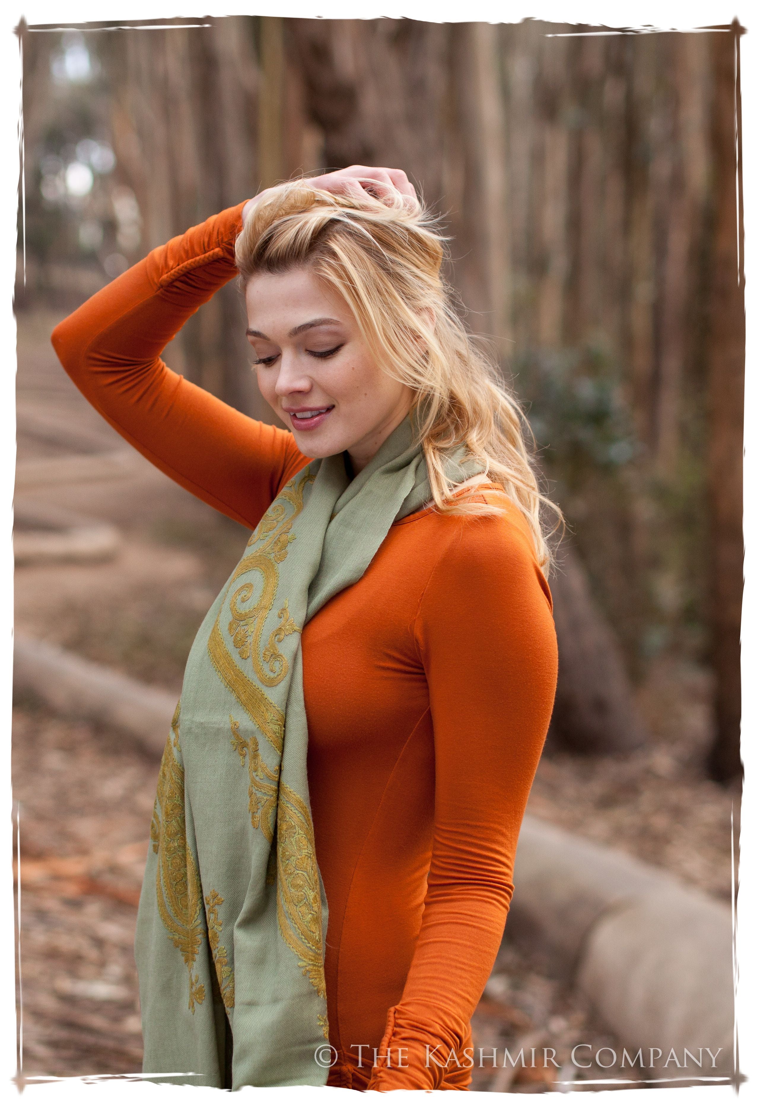 Jardin de Paris Royale Paisley Shawl