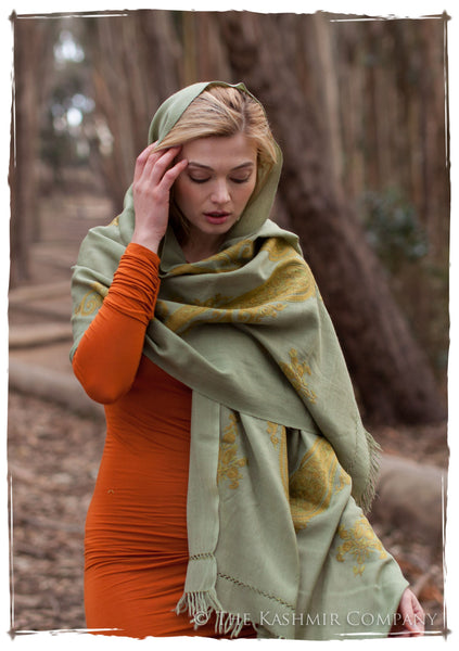 Jardin de Paris Royale Paisley Shawl