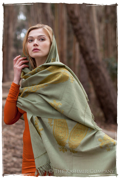 Jardin de Paris Royale Paisley Shawl